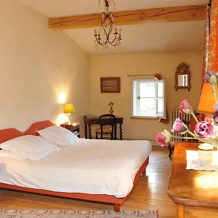 Couette-café Chateau-lestange *