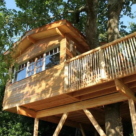 Chateau-lestange Couette-café *