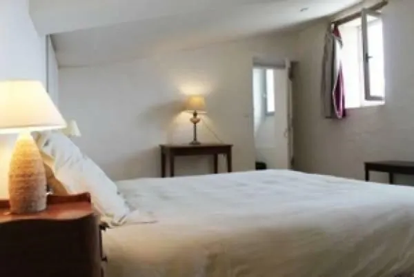 Chateau-lestange Oda ve Kahvaltı